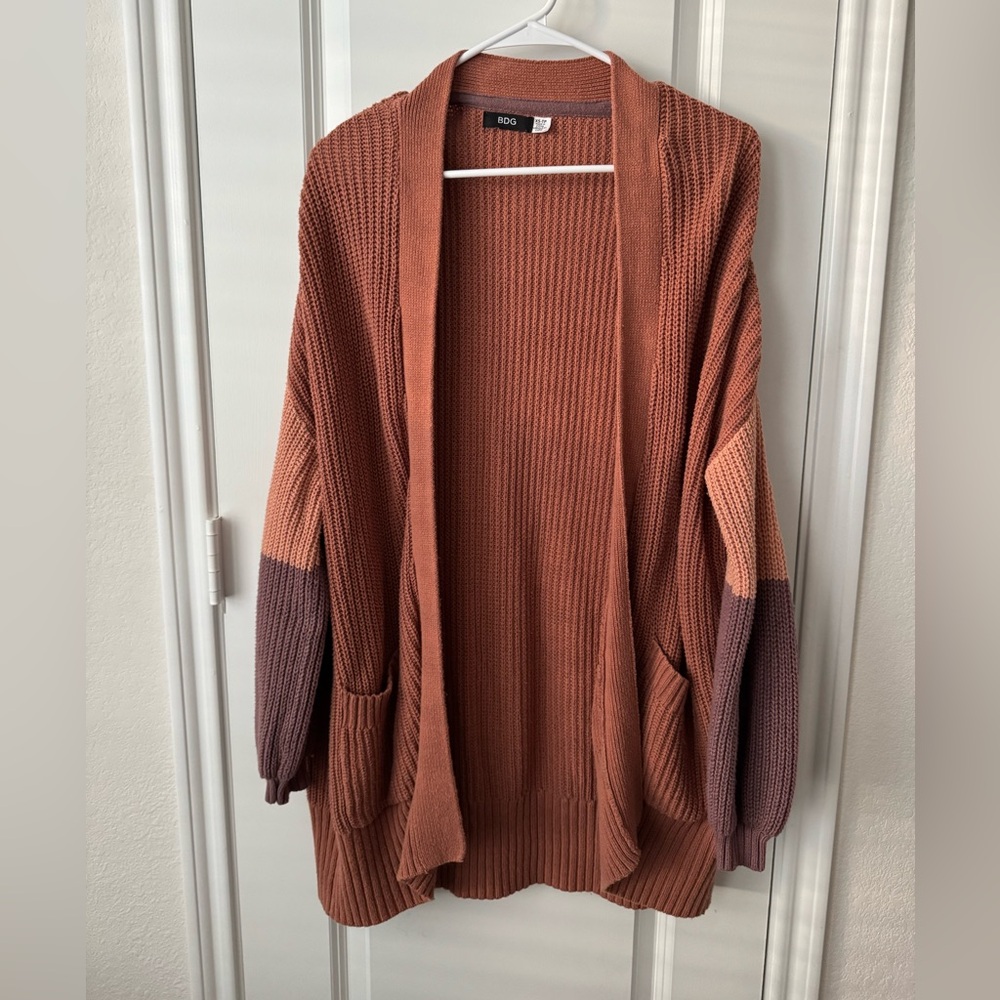 Urban Outfitters - BDG Colorblock Knit Cardigan